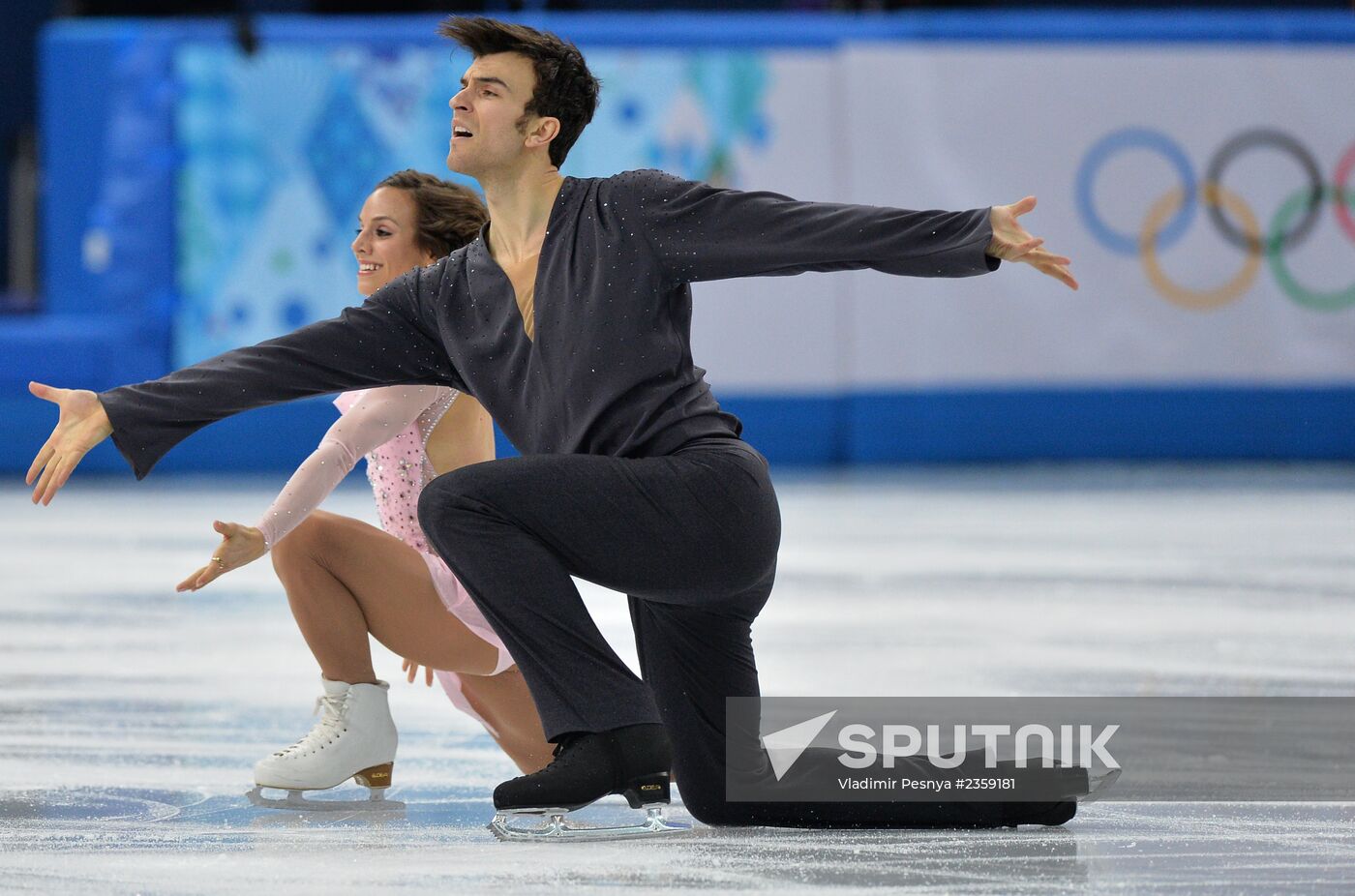 2014 Olympics. Figure skating. Teams. Pairs. Short program