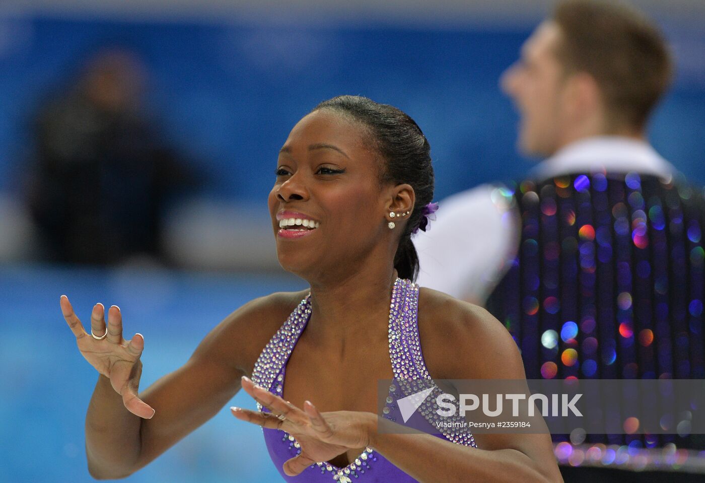 2014 Olympics. Figure skating. Teams. Pairs. Short program