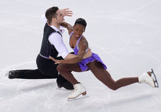 2014 Olympics. Figure skating. Teams. Pairs. Short program