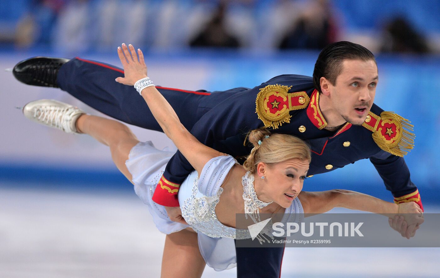 2014 Olympics. Figure skating. Teams. Pairs. Short program