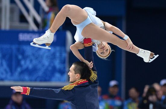 2014 Olympics. Figure skating. Teams. Pairs. Short program