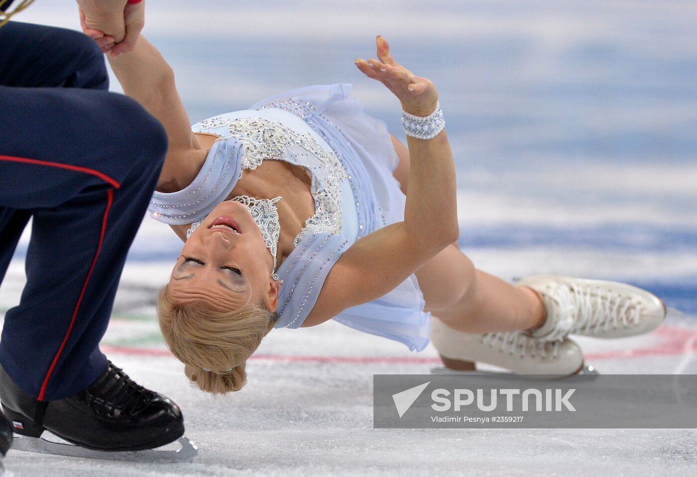 2014 Olympics. Figure skating. Teams. Pairs. Short program