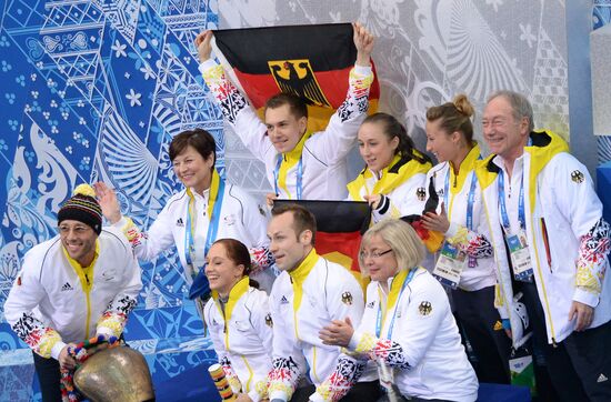 2014 Winter Olympics. Figure skating. Teams. Pairs. Short program