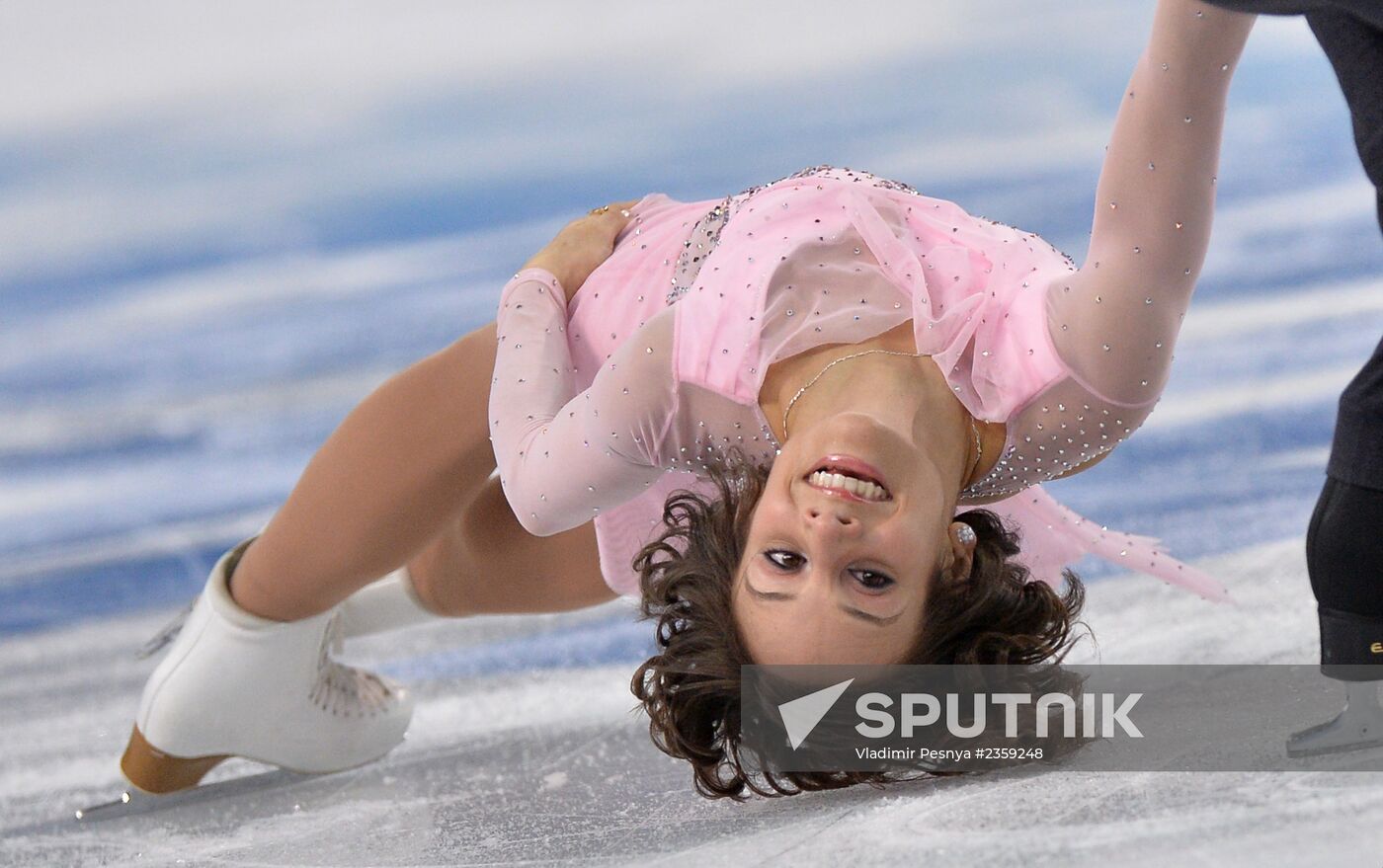 2014 Olympics. Figure skating. Teams. Pairs. Short program