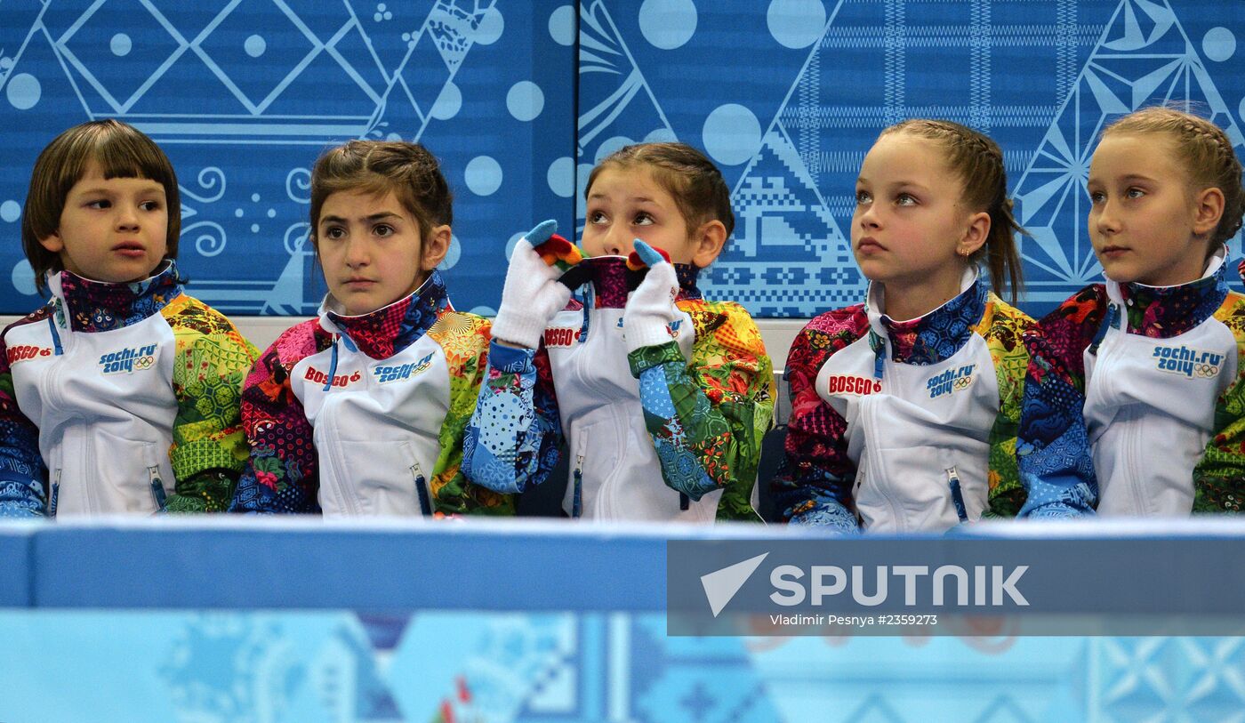 2014 Winter Olympics. Figure skating. Teams. Men. Short program