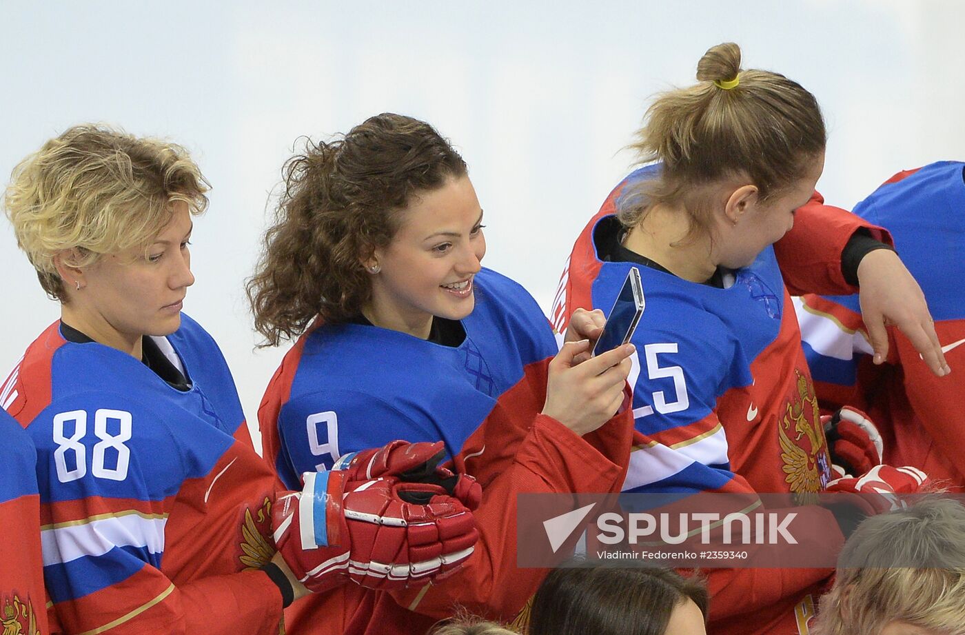 2014 Winter Olympics. Women's hockey. Training session