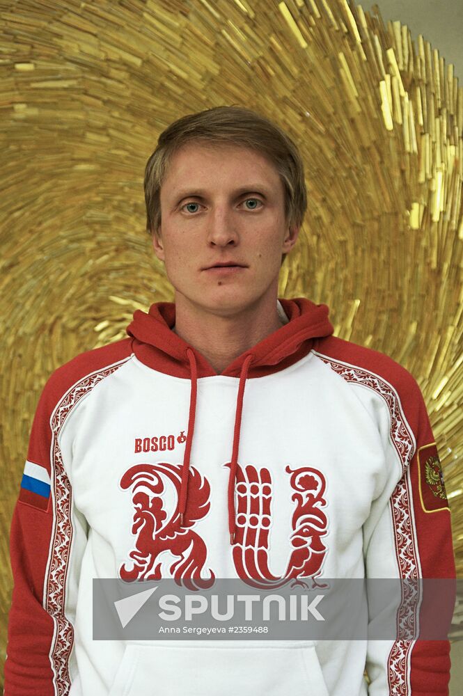 Speed skater Ivan Skobrev: Photo op
