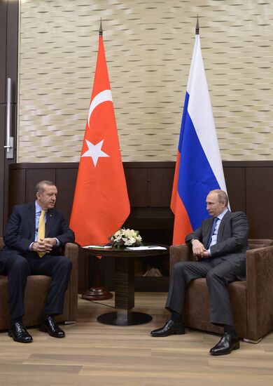 Vladimir Putin meets with Recep Tayyip Erdogan