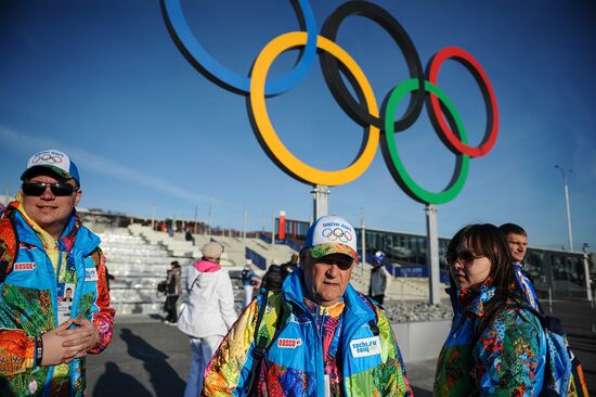 2014 Winter Olympics. Volunteers in Olympic Park