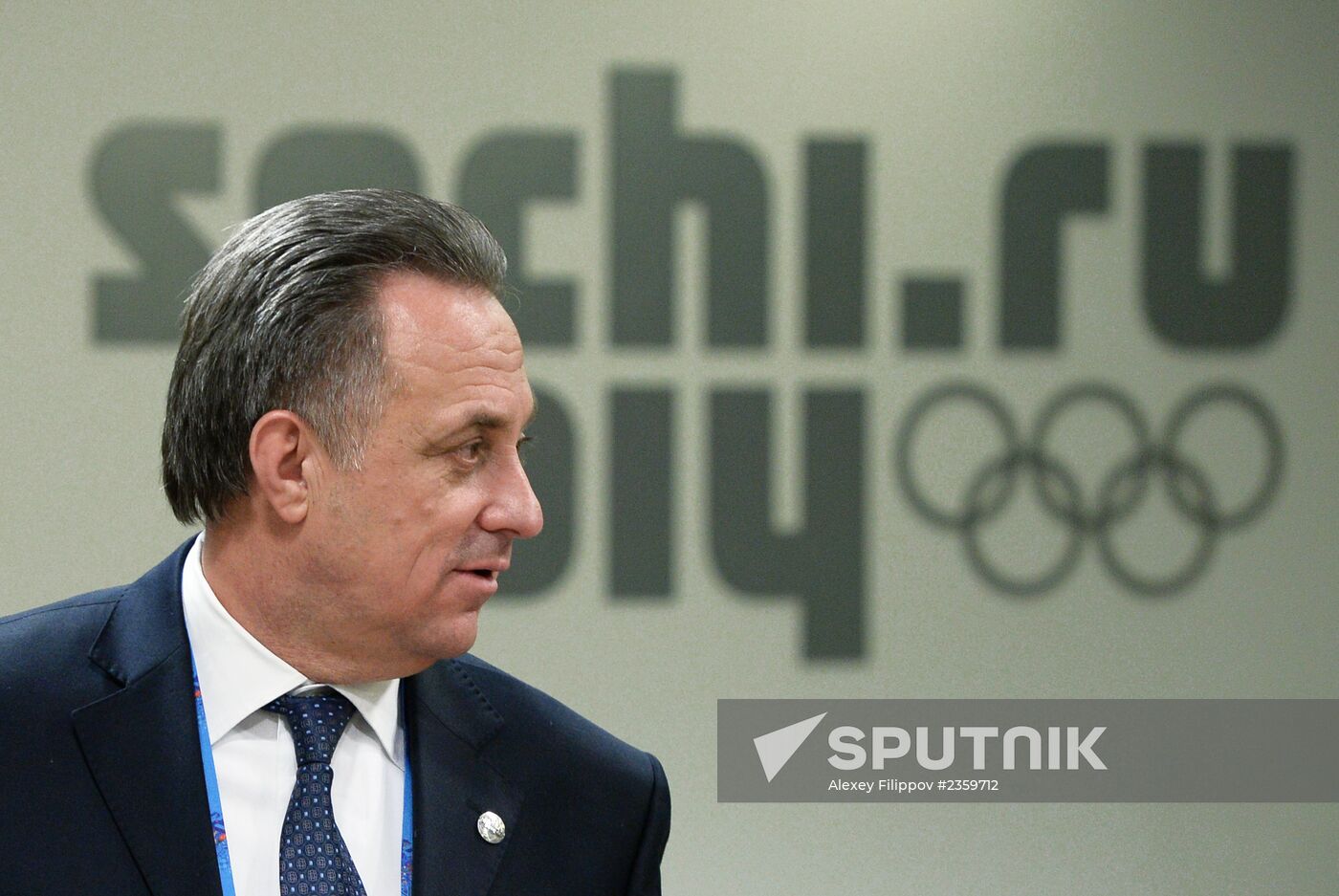 Spectators arrive at the opening ceremony of the 2014 Winter Olympics