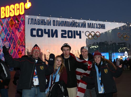 Spectators arrive at the opening ceremony of the 2014 Winter Olympics