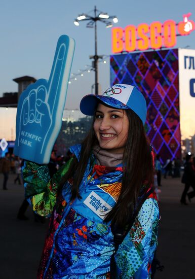 Spectators arrive at the opening ceremony of the 2014 Winter Olympics