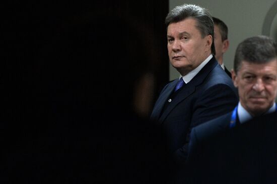 Arriving for opening ceremony of XXII Olympic Winter Games