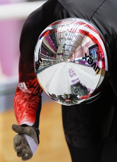 Winter Olympics 2014. Skeleton. Women. Training sessions