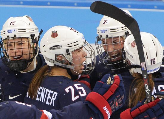 2014 Winter Olympics. Ice Hockey. Women. USA vs. Finland