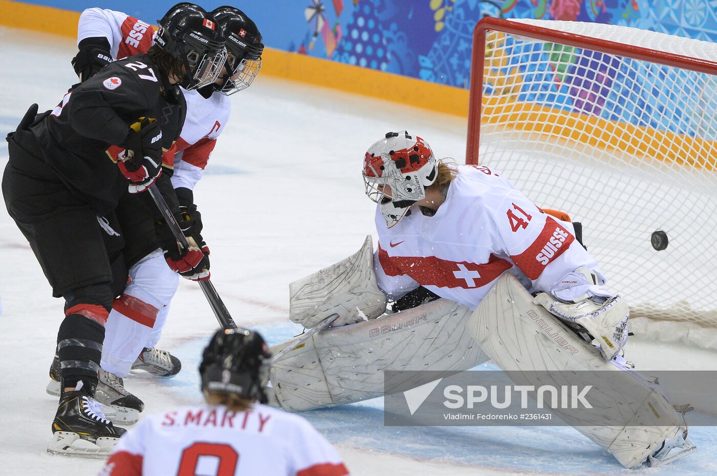 2014 Winter Olympics. Ice hockey. Women. Canada vs. Switzerland