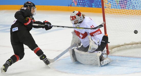 2014 Winter Olympics. Ice hockey. Women. Canada vs. Switzerland