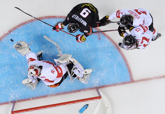2014 Winter Olympics. Ice hockey. Women. Canada vs. Switzerland