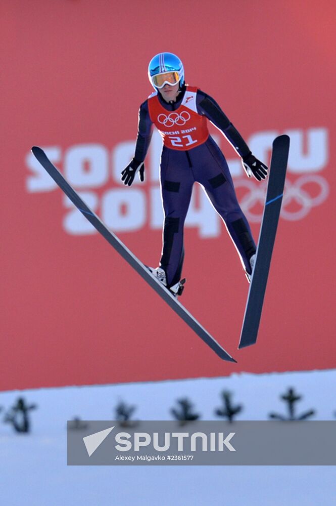 2014 Winter Olympics. Ski jumping. Women. Normal hill. Training sessions