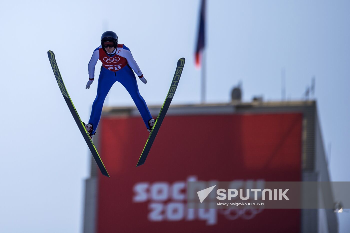 2014 Winter Olympics. Ski jumping. Women. Normal hill. Training sessions