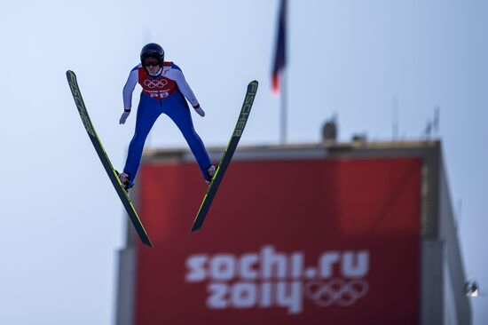 2014 Winter Olympics. Ski jumping. Women. Normal hill. Training sessions