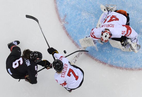 2014 Winter Olympics. Ice hockey. Women. Canada vs. Switzerland