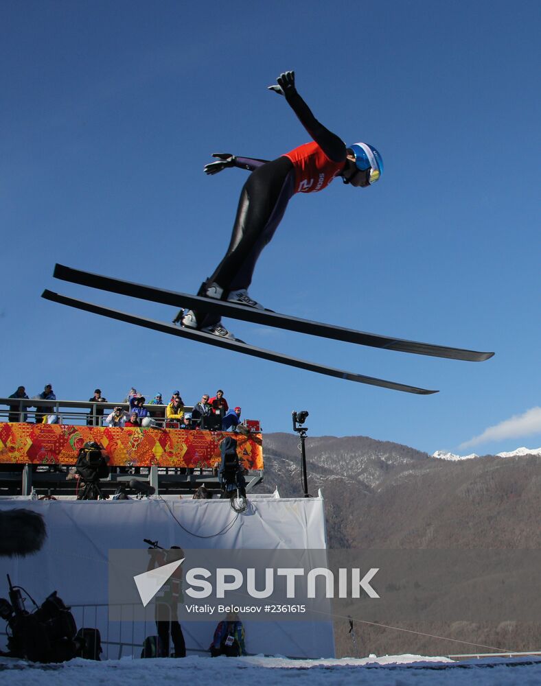 2014 Winter Olympics. Ski jumping. Women. Normal hill. Training sessions