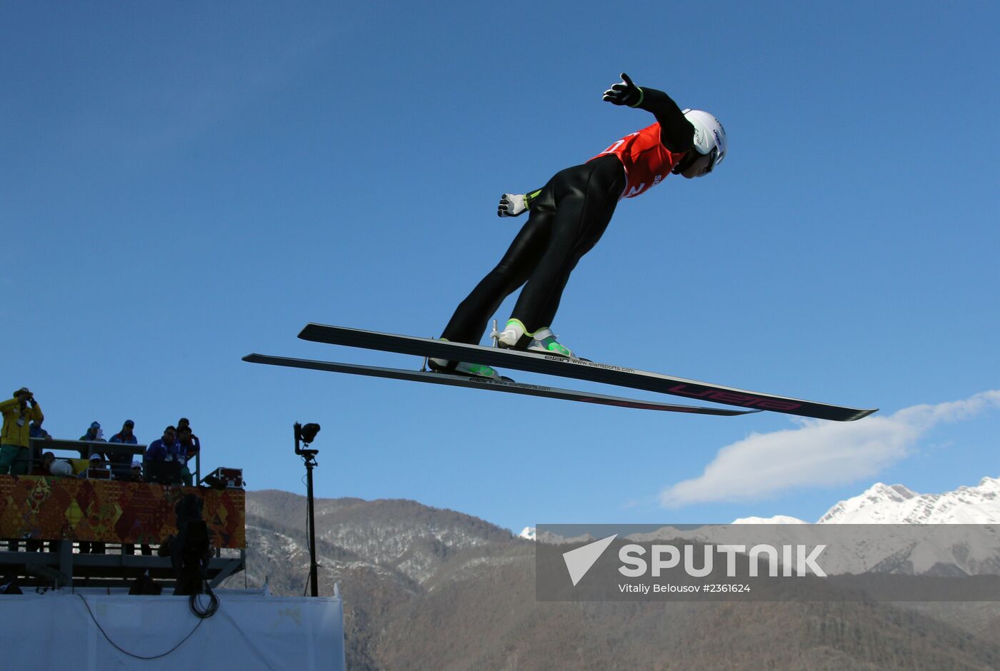 2014 Winter Olympics. Ski jumping. Women. Normal hill. Training sessions