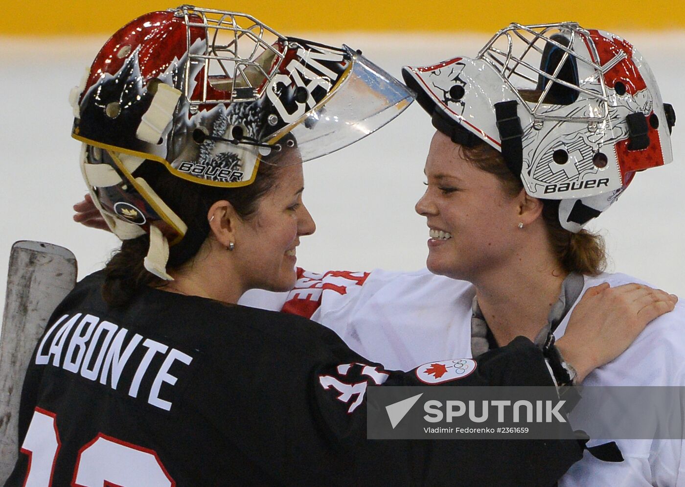 2014 Winter Olympics. Ice hockey. Women. Canada vs. Switzerland