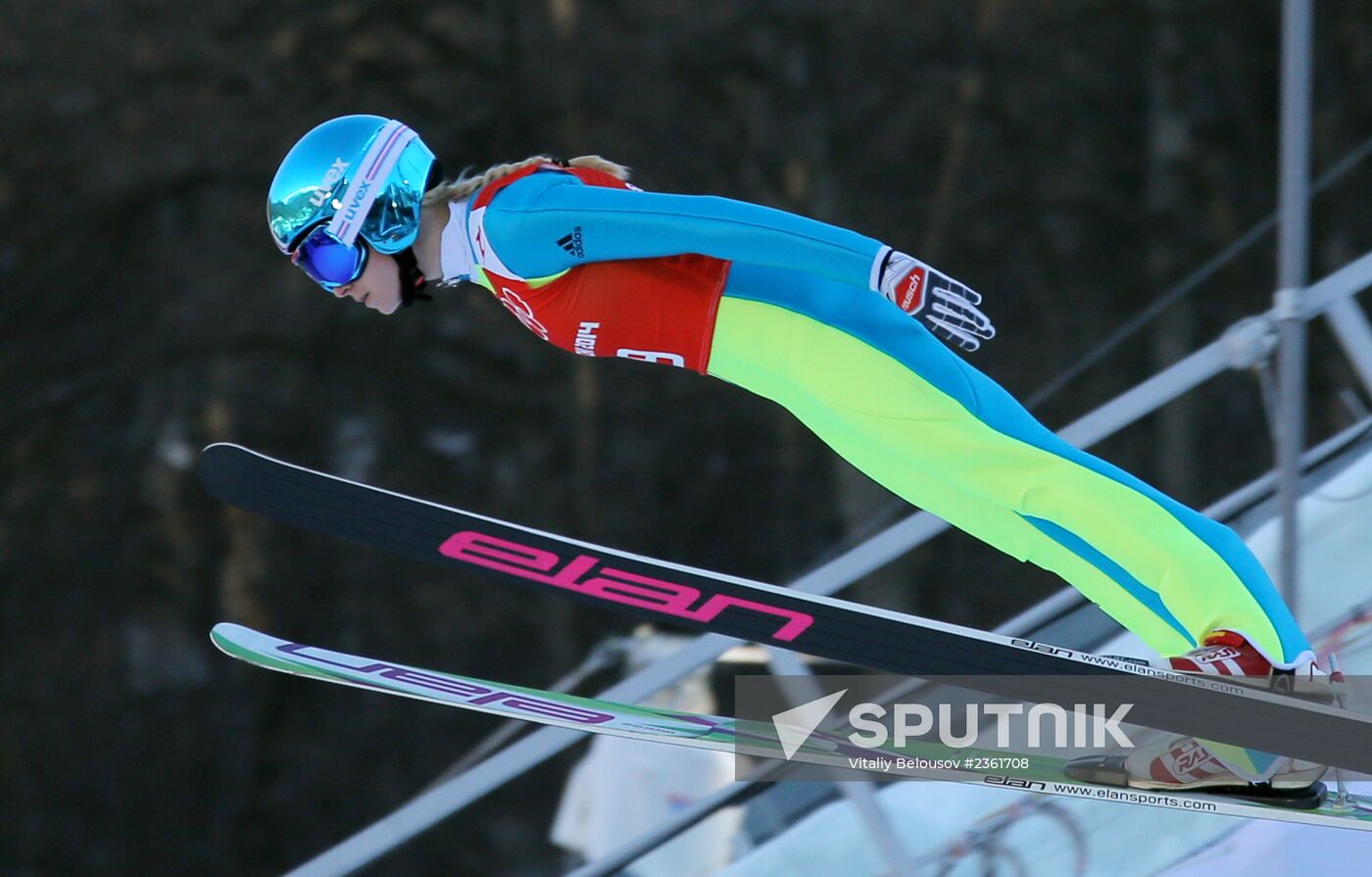 2014 Winter Olympics. Ski jumping. Women. Normal hill. Training sessions