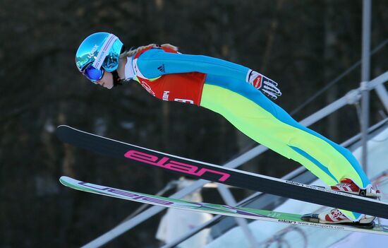 2014 Winter Olympics. Ski jumping. Women. Normal hill. Training sessions