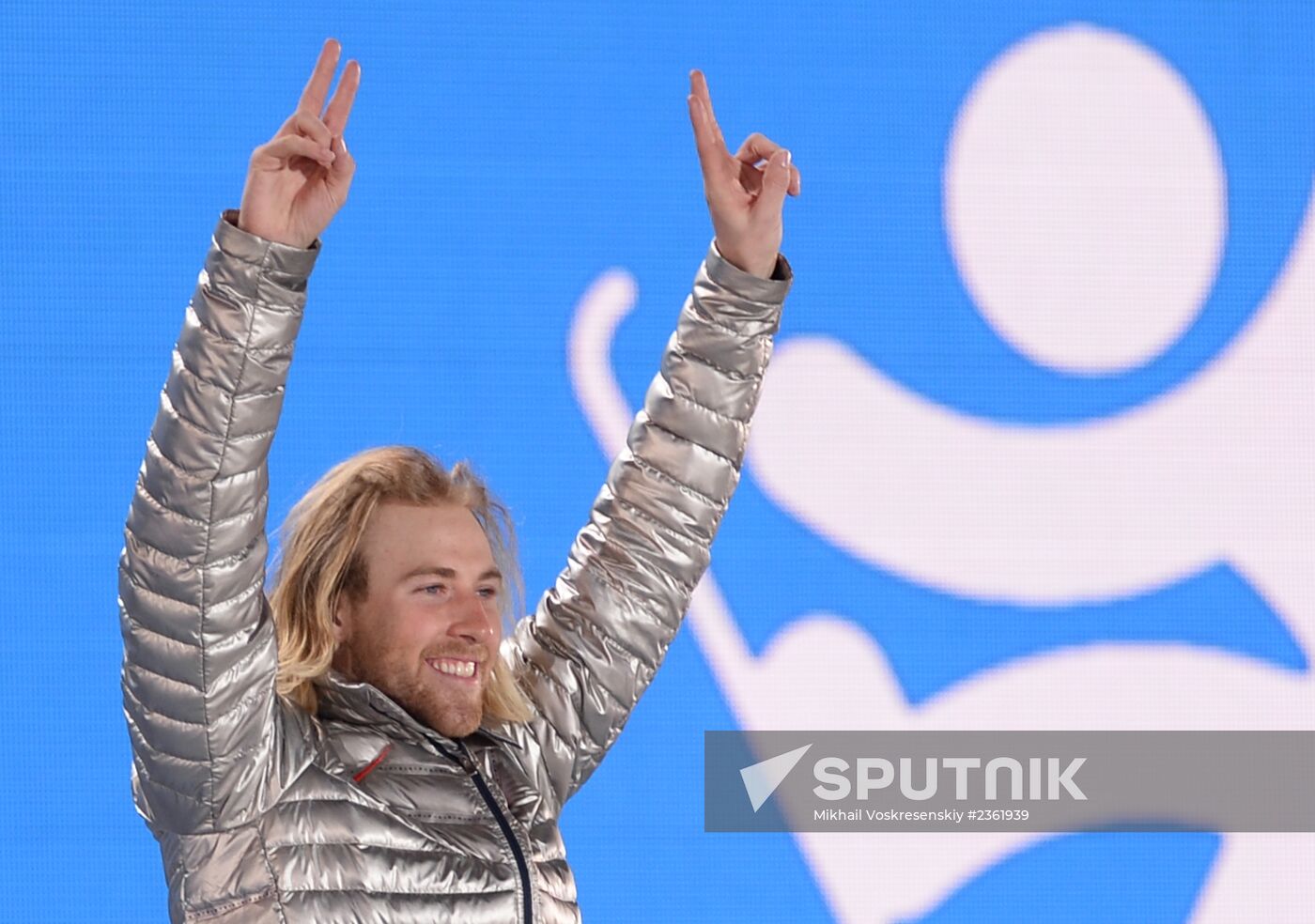 2014 Winter Olympics. Medal ceremony. Day One