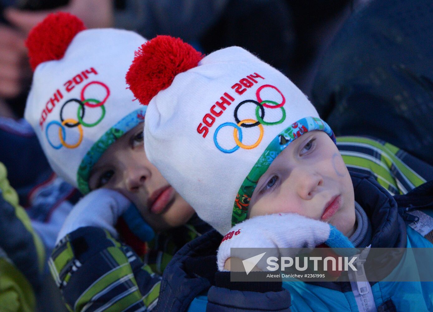 2014 Winter Olympics. Awards ceremony. First day