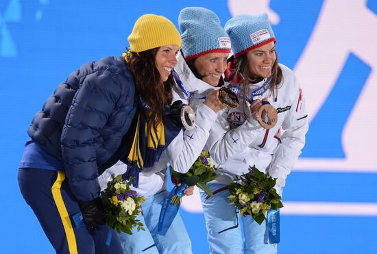 2014 Winter Olympics. Medal ceremony. Day One