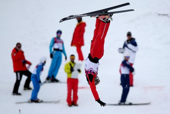 2014 Winter Olympics. Freestyle skiing. Aerials. Training