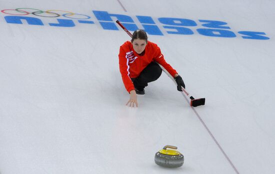2014 Winter Olympics. Curling. Training