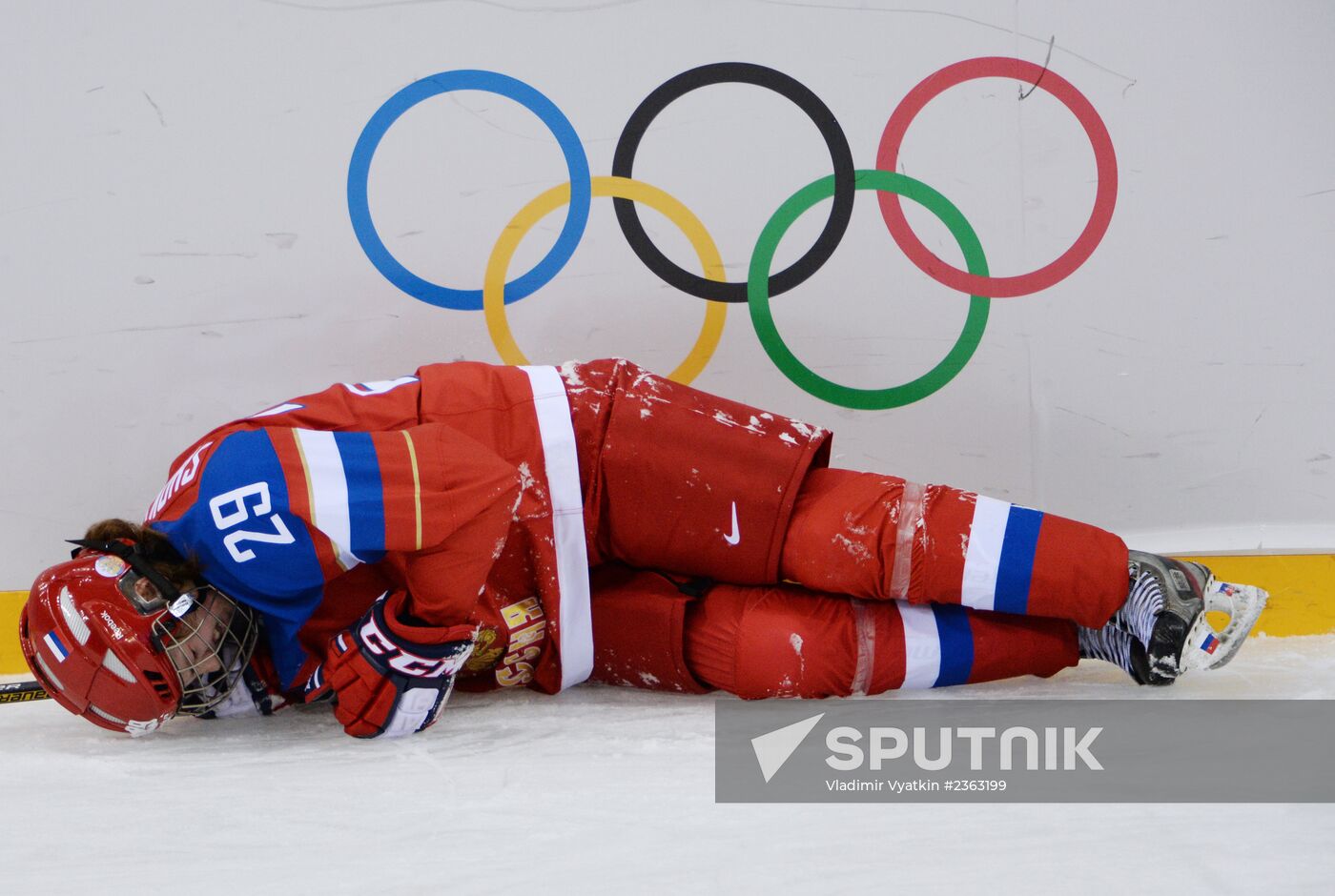 2014 Winter Olympics. Ice hockey. Women. Russia vs. Germany