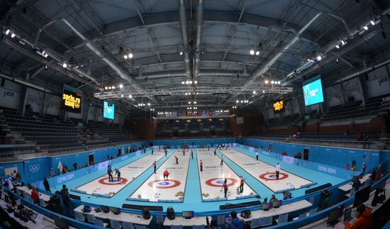 2014 Winter Olympics. Curling. Training