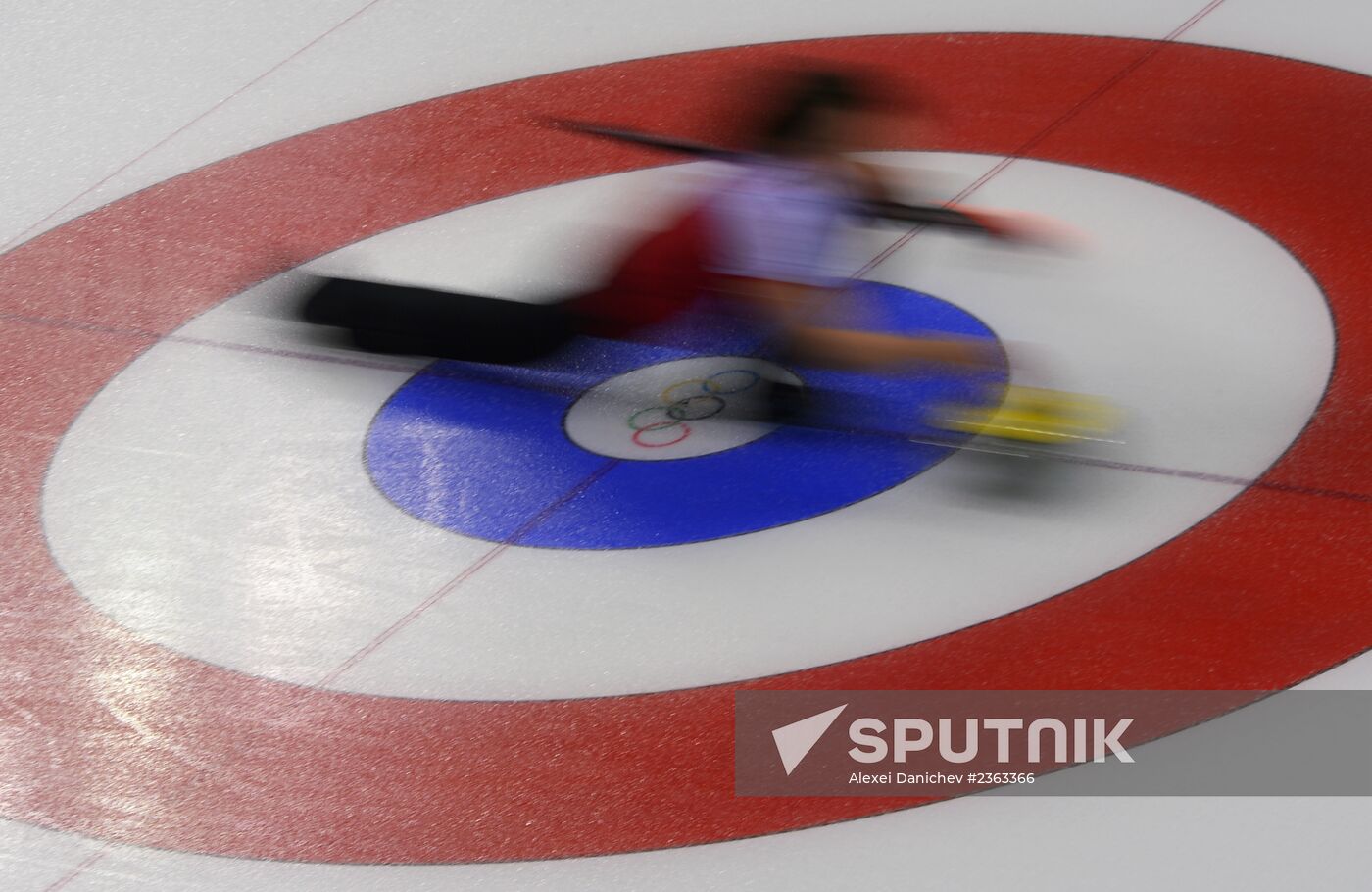 2014 Winter Olympics. Curling. Training