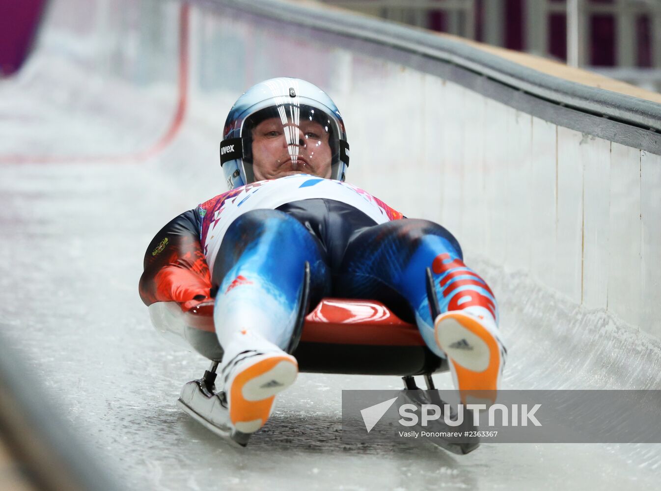 2014 Winter Olympics. Luge. Men. Day Two