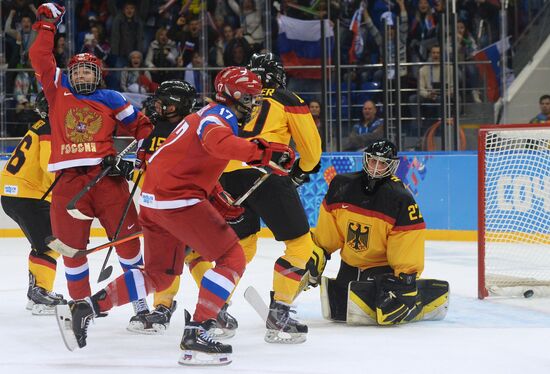 2014 Winter Olympics. Ice hockey. Women. Russia vs. Germany