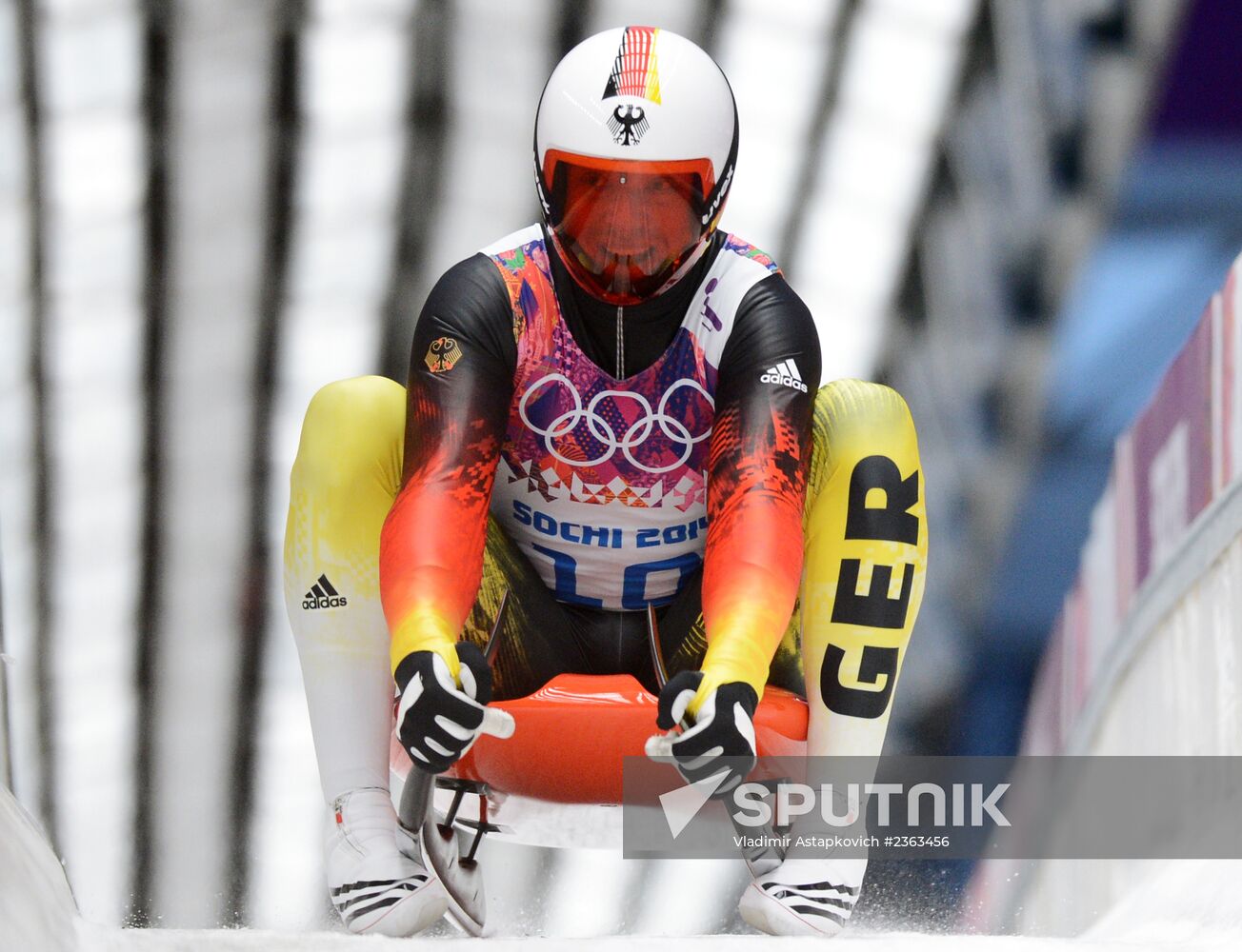 2014 Winter Olympics. Luge. Men. Day Two