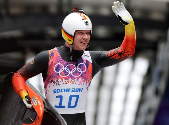 2014 Winter Olympics. Luge. Men. Day Two