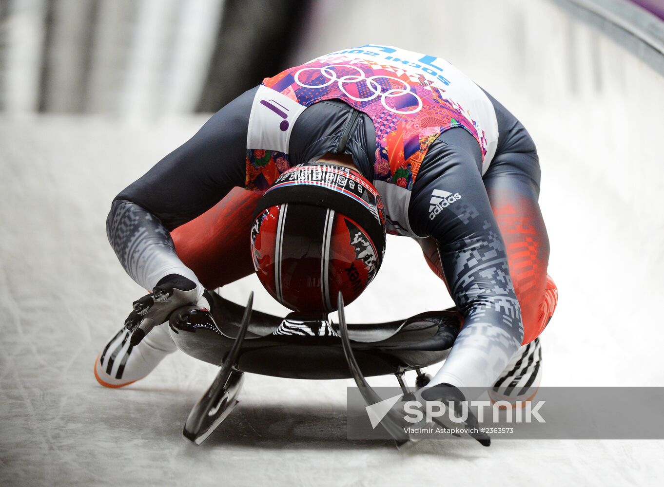 2014 Winter Olympics. Luge. Men. Day Two