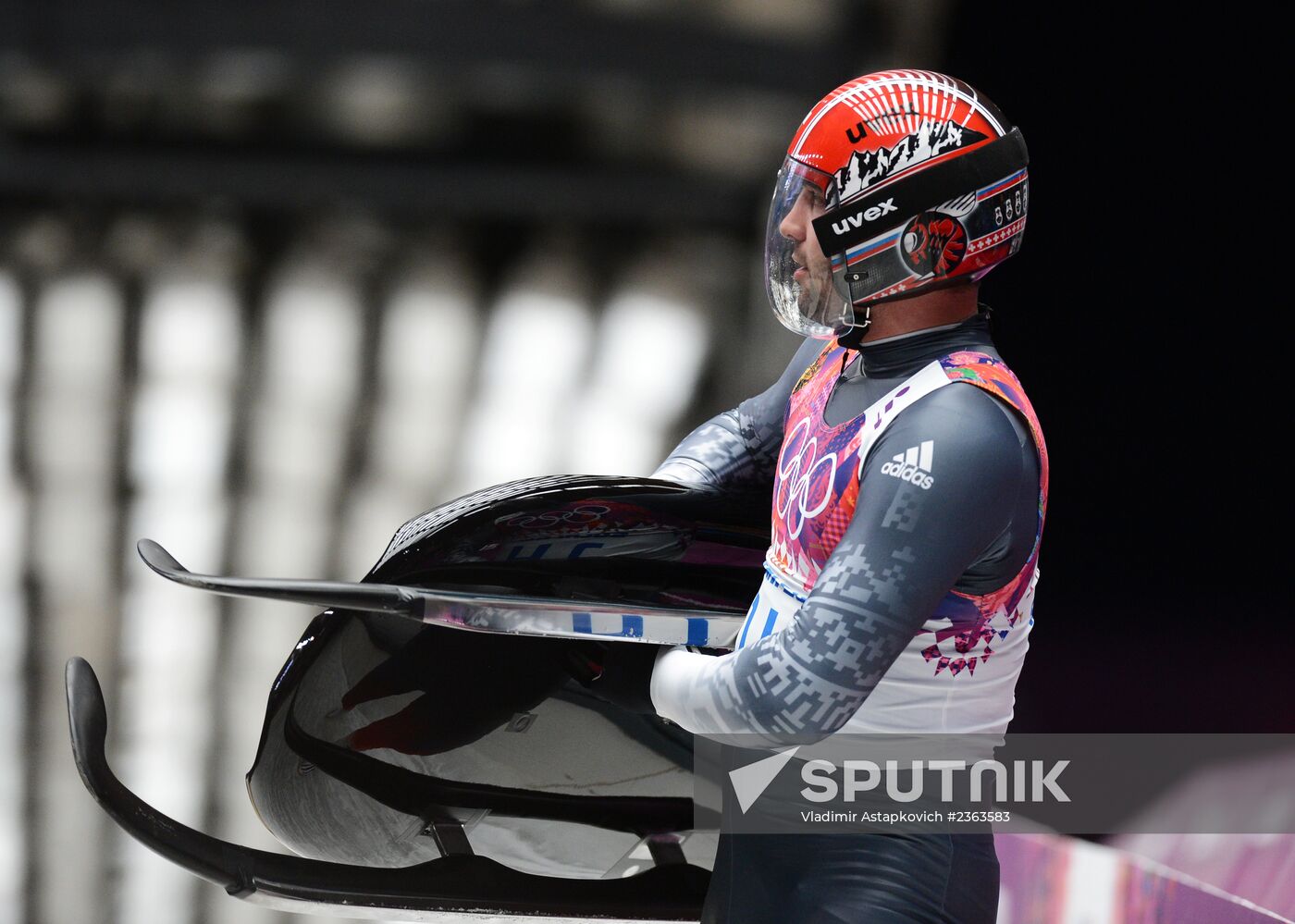 2014 Winter Olympics. Luge. Men. Day Two