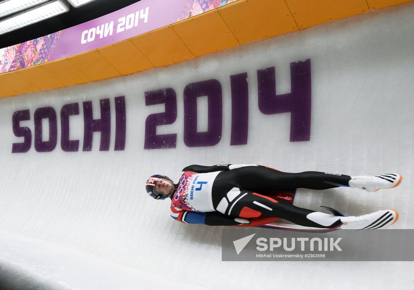 2014 Winter Olympics. Luge. Men. Day Two