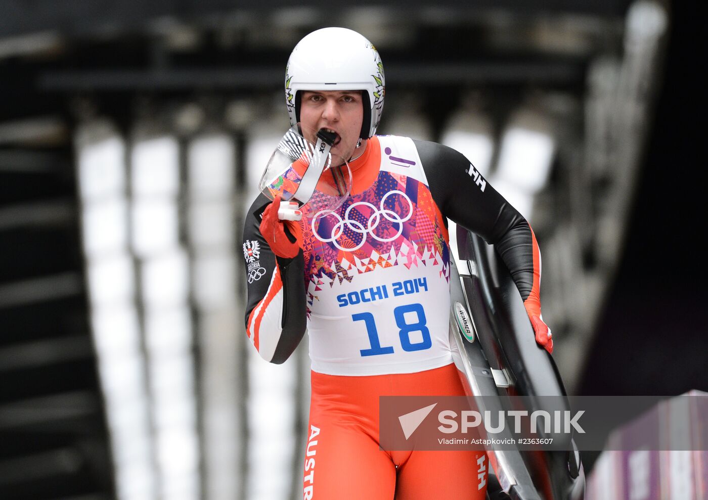 2014 Winter Olympics. Luge. Men. Day Two