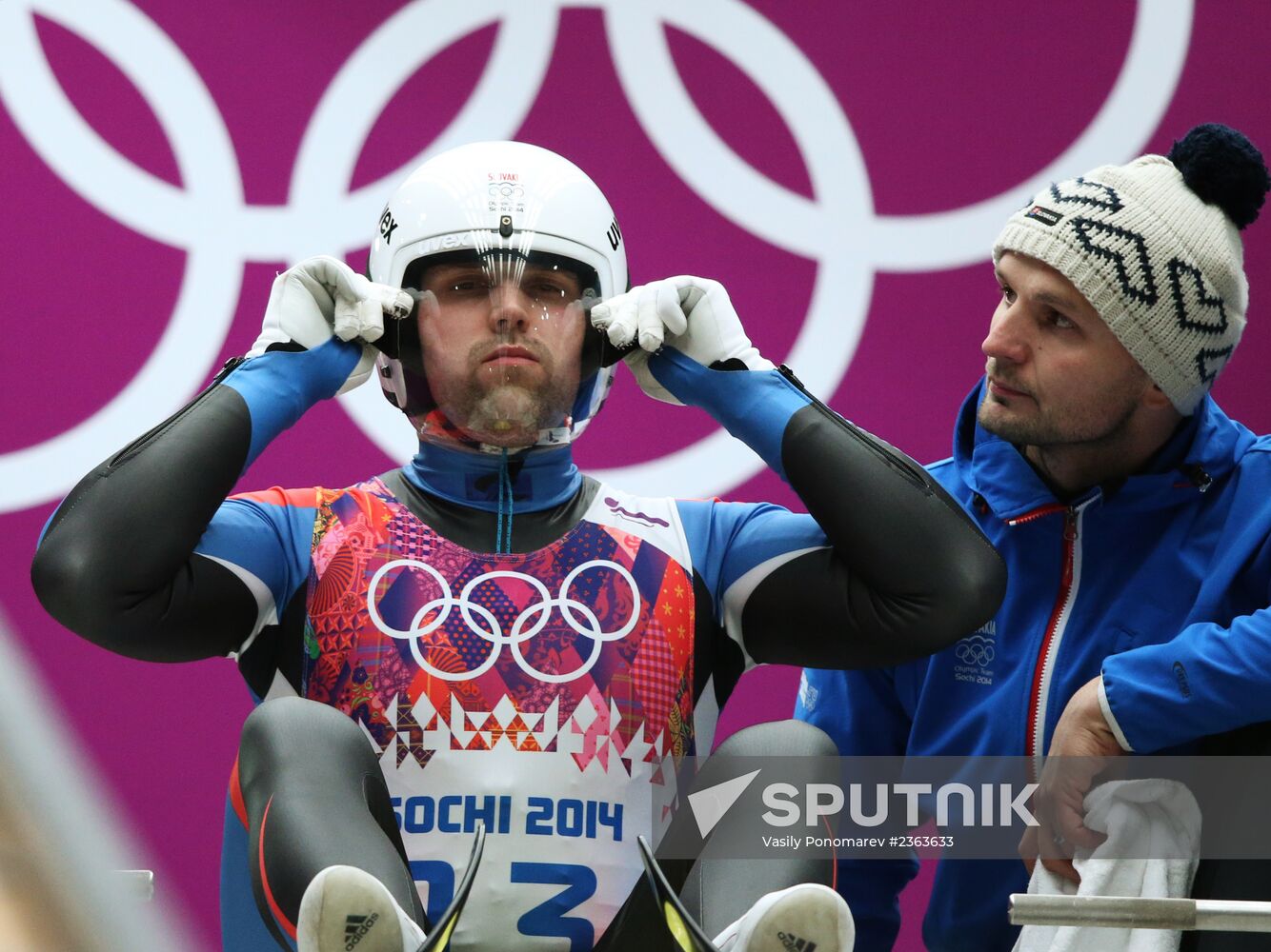 2014 Winter Olympics. Luge. Men. Day Two