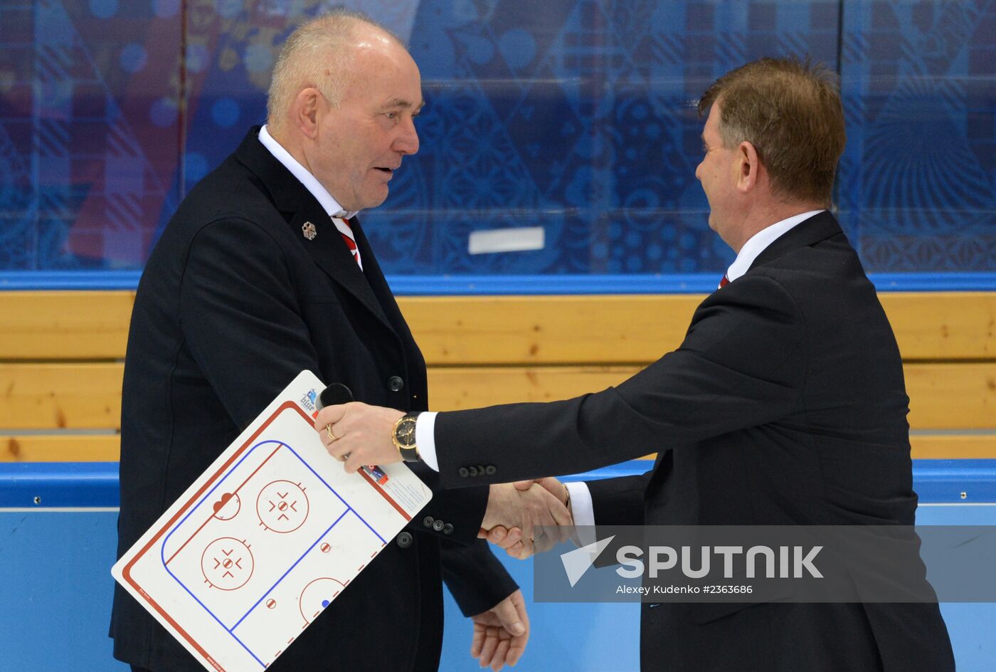 2014 Winter Olympics. Ice hockey. Women. Russia vs. Germany