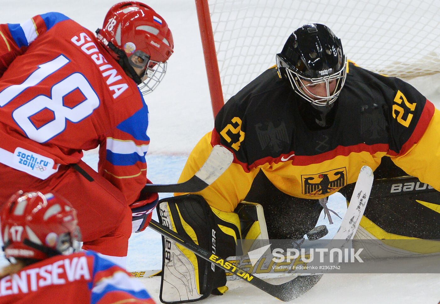 2014 Winter Olympics. Ice hockey. Women. Russia vs. Germany